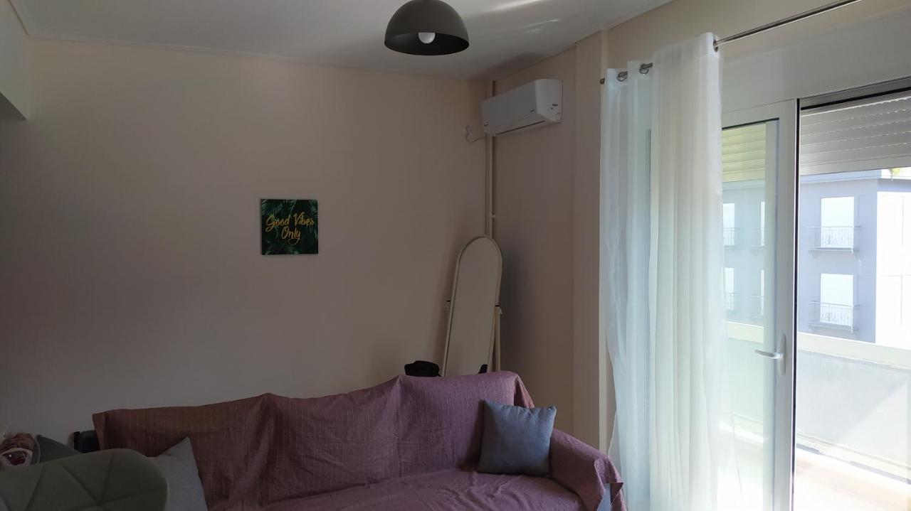 Με Θεα Το Λιμανι Apartment Piraeus Exterior photo