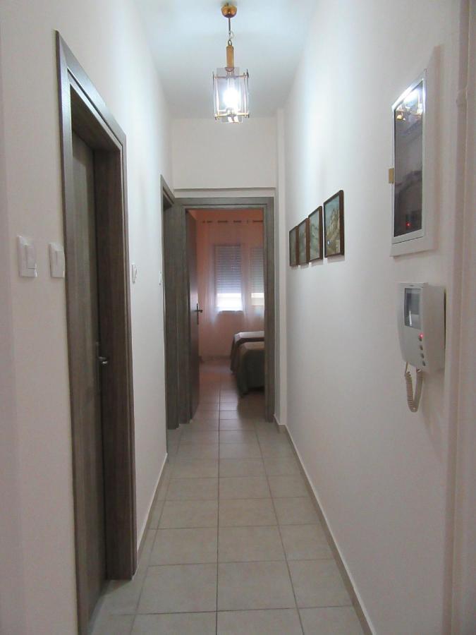 Με Θεα Το Λιμανι Apartment Piraeus Exterior photo